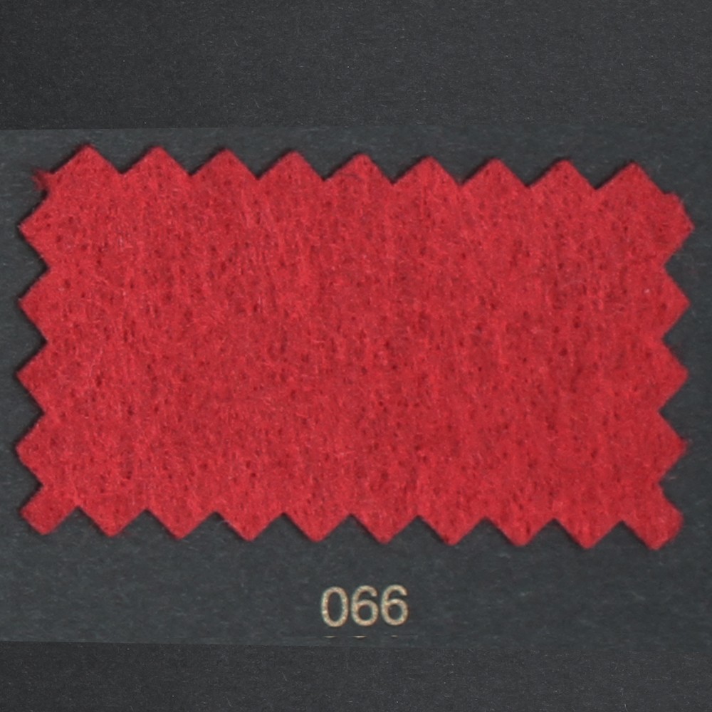Red (F066)